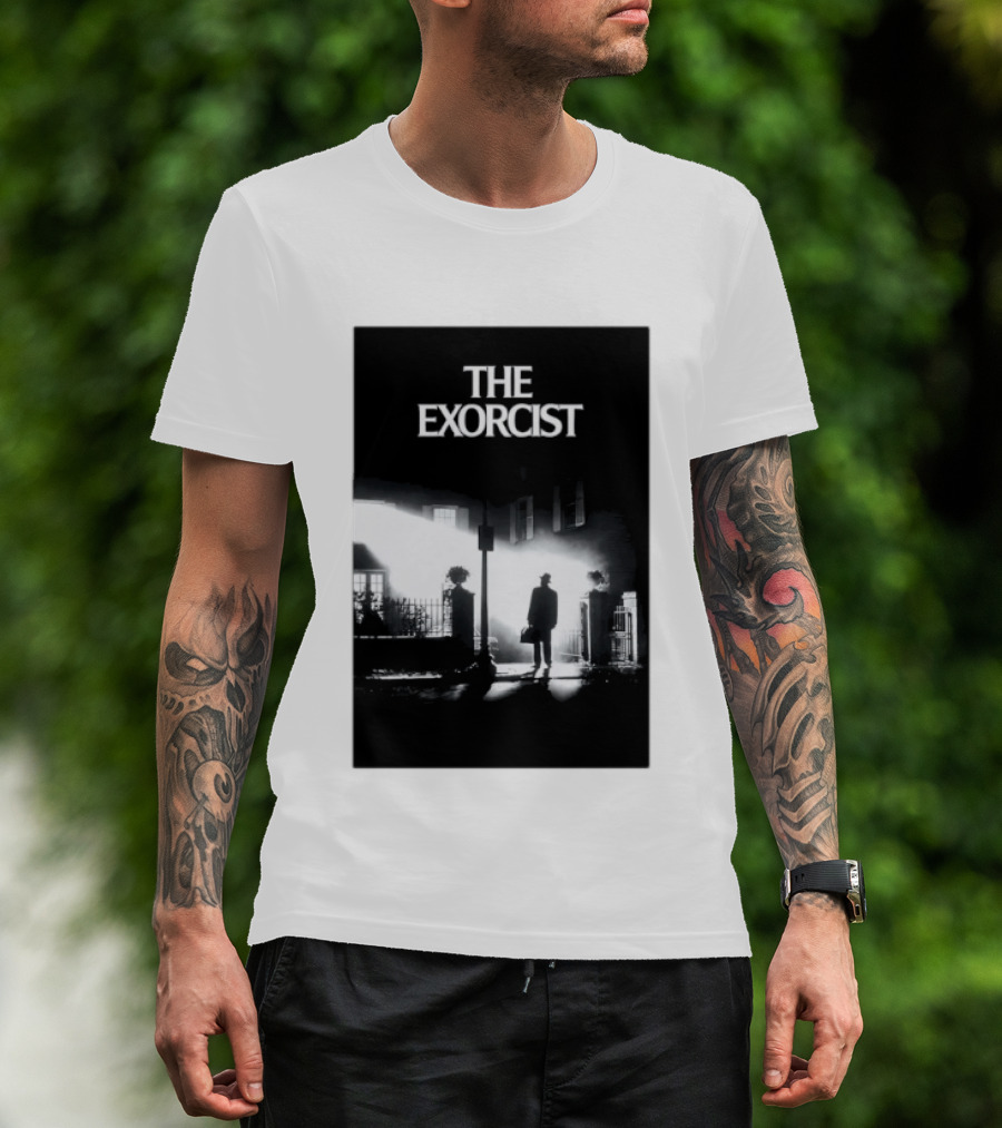 The Exorcist Iconic Horror Movie Walking Man Shadow Scene T-Shirt