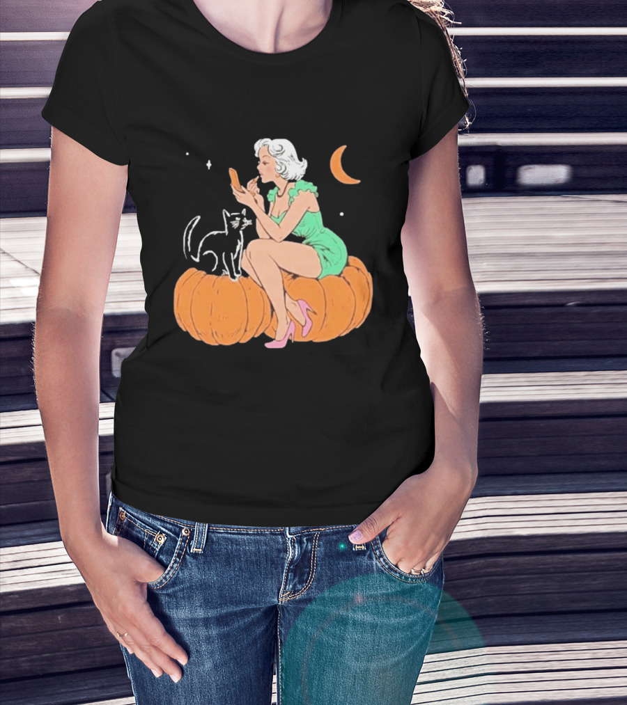 Pinup Girl Applying Lipstick On Pumpkin With Black Cat Halloween Moon Scene T-Shirt