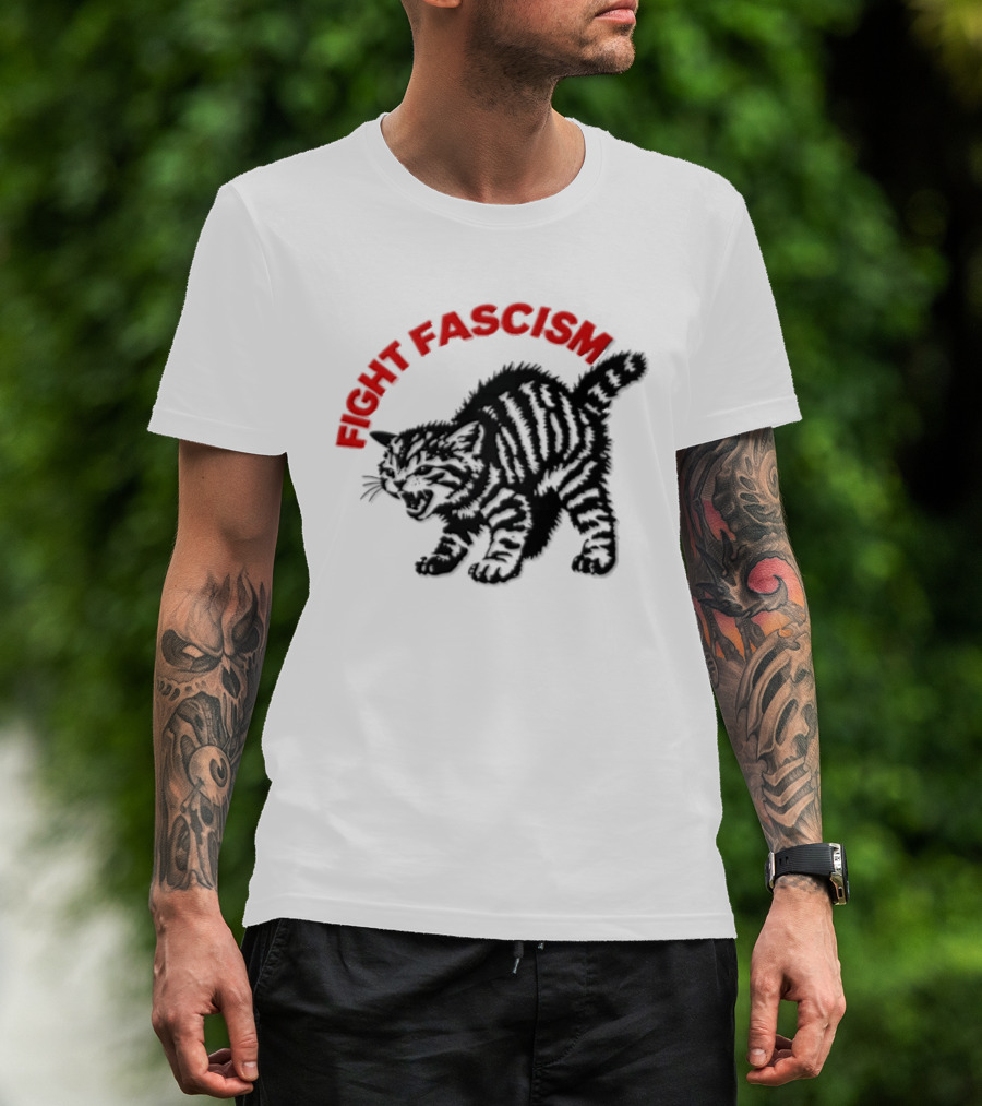 Hissing Striped Kitten Fight Fascism Arched T-Shirt