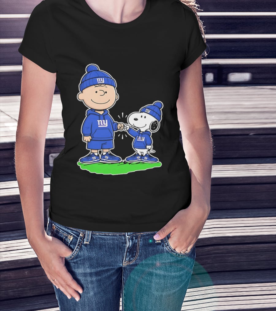 Snoopy And Charlie Brown NY Giants NFL Collaboration T-Shirt
