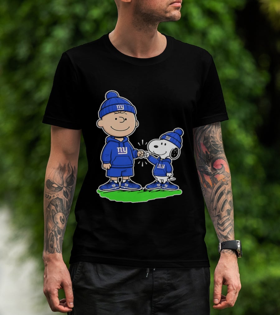 Snoopy And Charlie Brown NY Giants NFL Collaboration T-Shirt