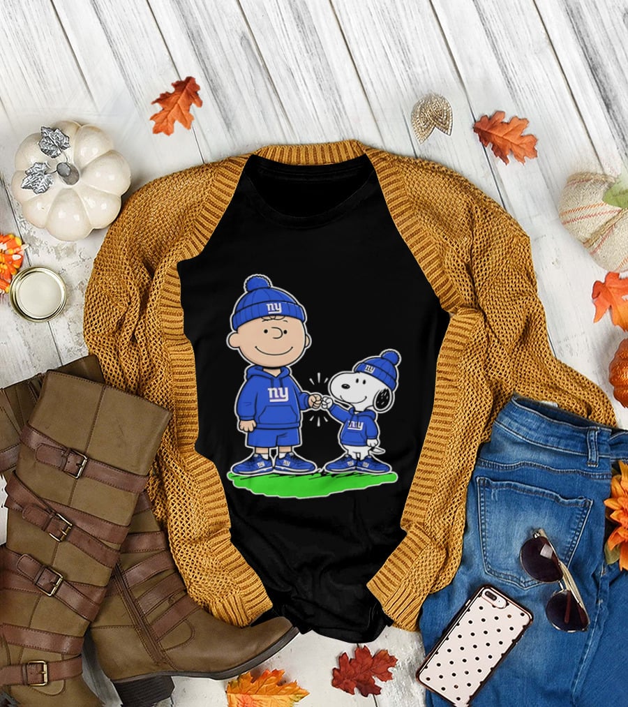 Snoopy And Charlie Brown NY Giants NFL Collaboration T-Shirt