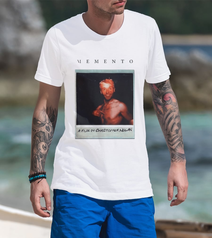 Memento A Film By Christopher Nolan Guy Pearce Polaroid Image T-Shirt