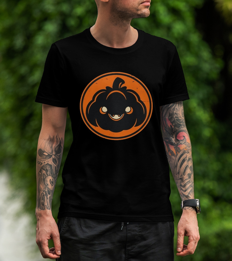 Jack O' Lantern Pumpkin Face Distressed Vintage Halloween Icon Orange Circle T-Shirt