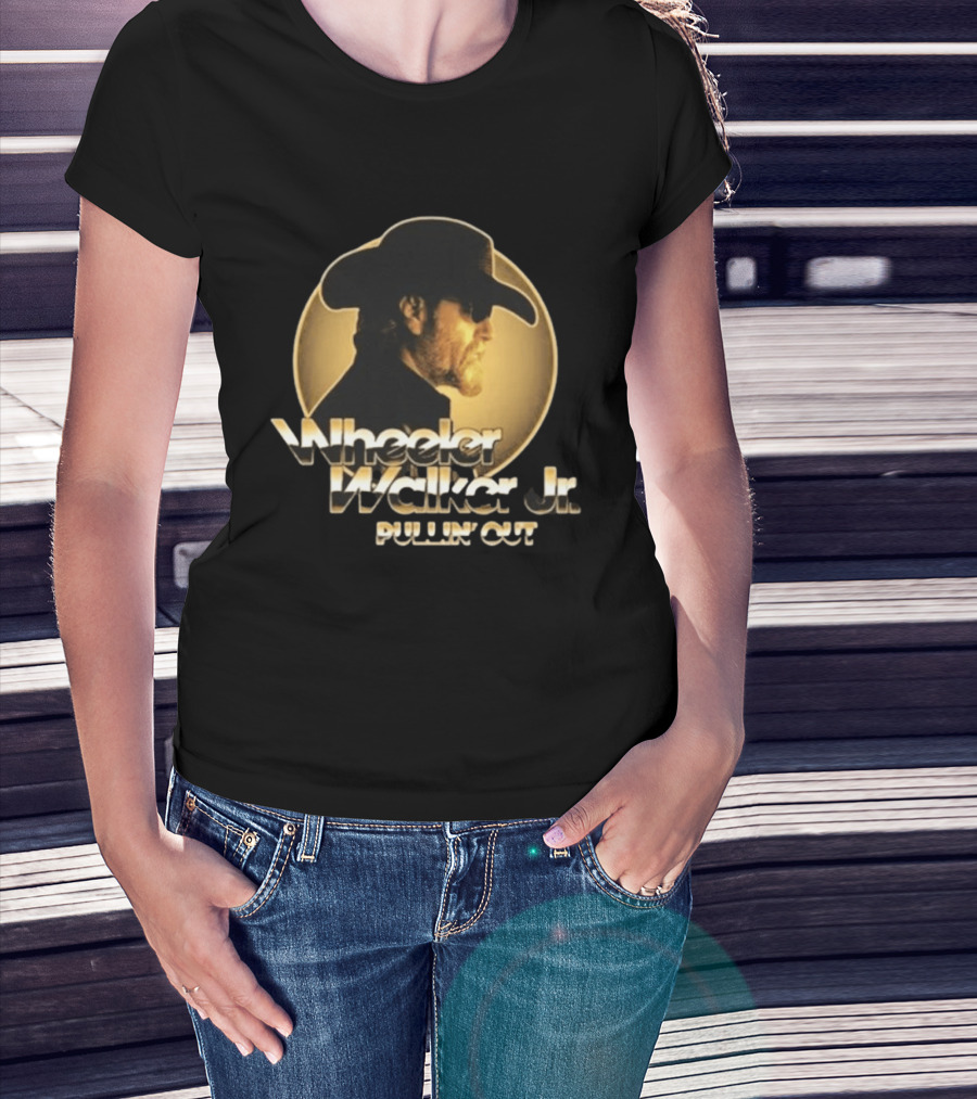 Wheeler Walker Jr. Pullin' Out Album Cover Portrait In Gold T-Shirt