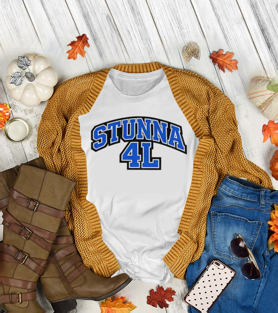 STUNNA 4L Bold Blue Arch Lettering T-Shirt