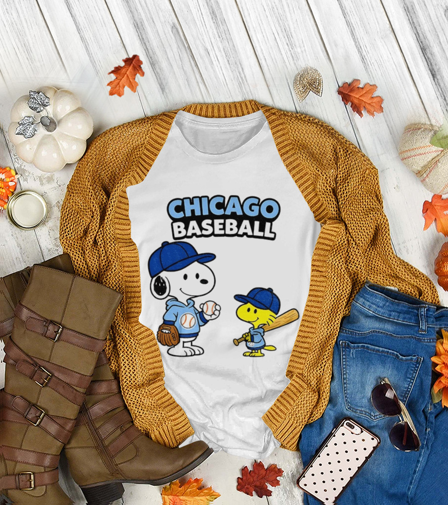 Chicago Cubs Baseball Snoopy Woodstock Peanuts Cartoon MLB T-Shirt