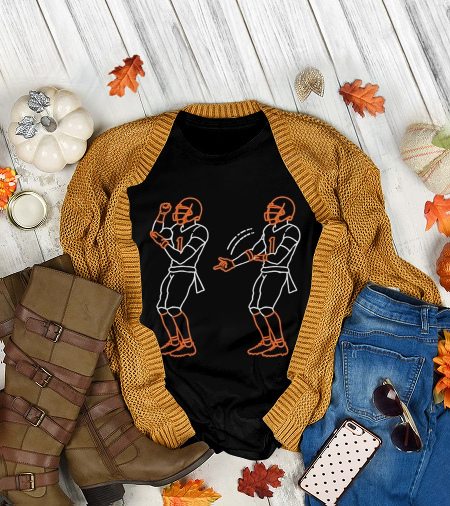 Justin Fields Chicago Bears Number 1 Player Celebration Gesture T-Shirt