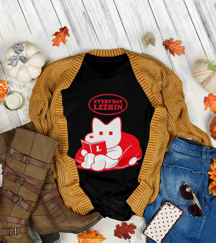 Everyday Lezhin Reading Webtoon Relaxing Cartoon Character With Book T-Shirt