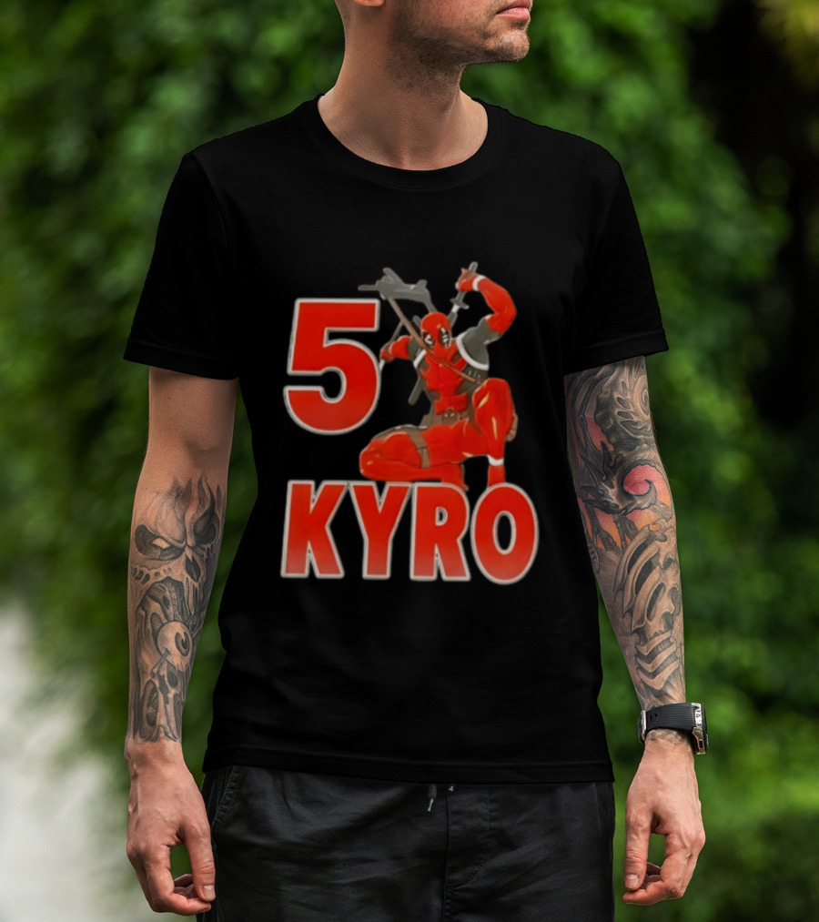 5 Kyro Crouching Deadpool With Swords T-Shirt