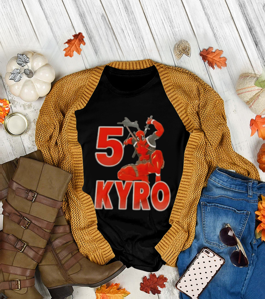5 Kyro Crouching Deadpool With Swords T-Shirt