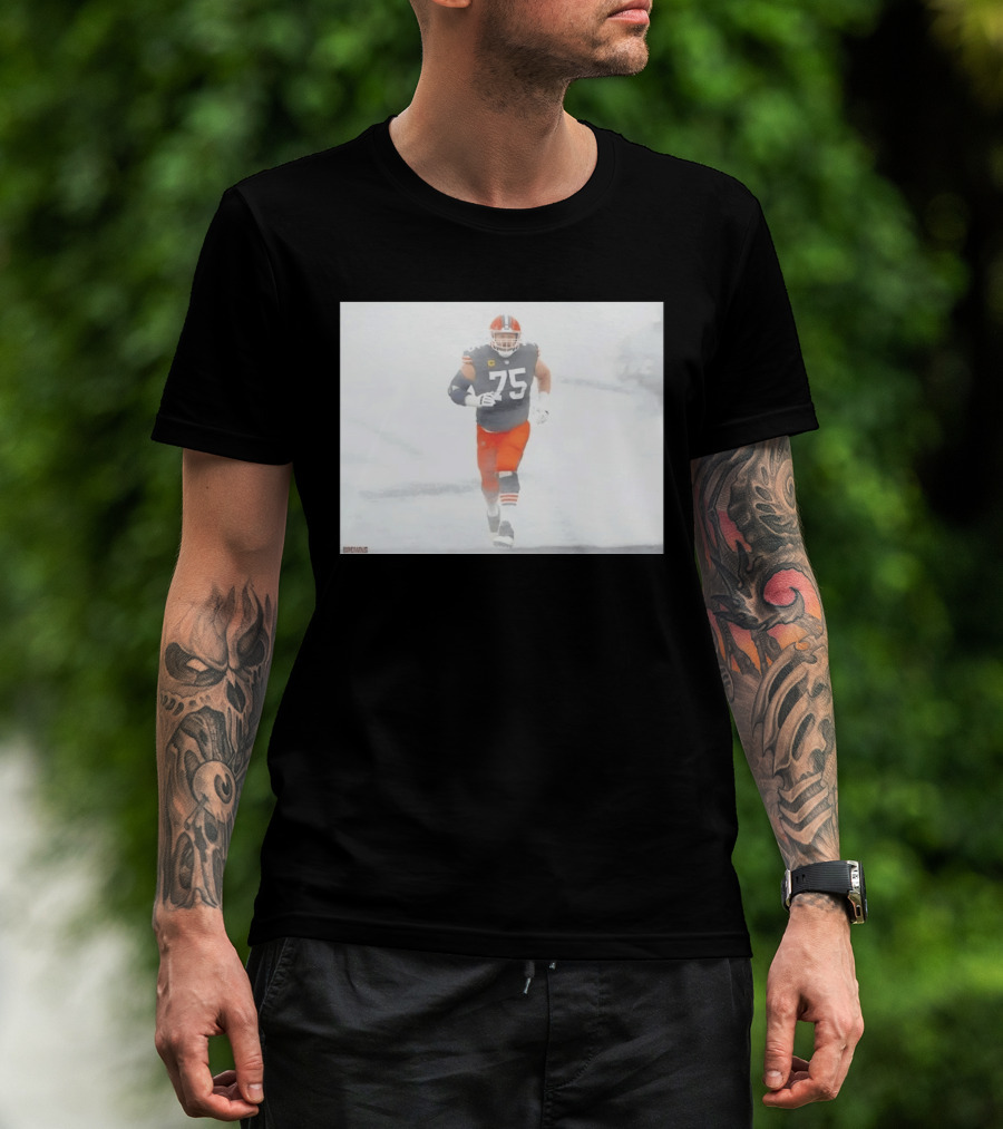 Joel Bitonio Cleveland Browns Number 75 Football Legends T-Shirt