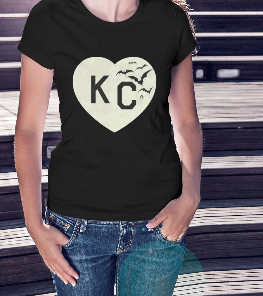 Kansas City KC Heart Moon Bats T-Shirt