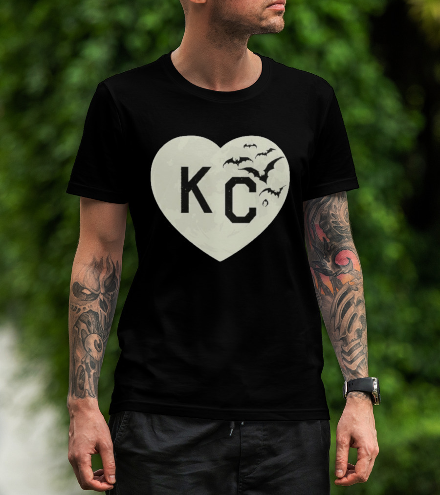 Kansas City KC Heart Moon Bats T-Shirt