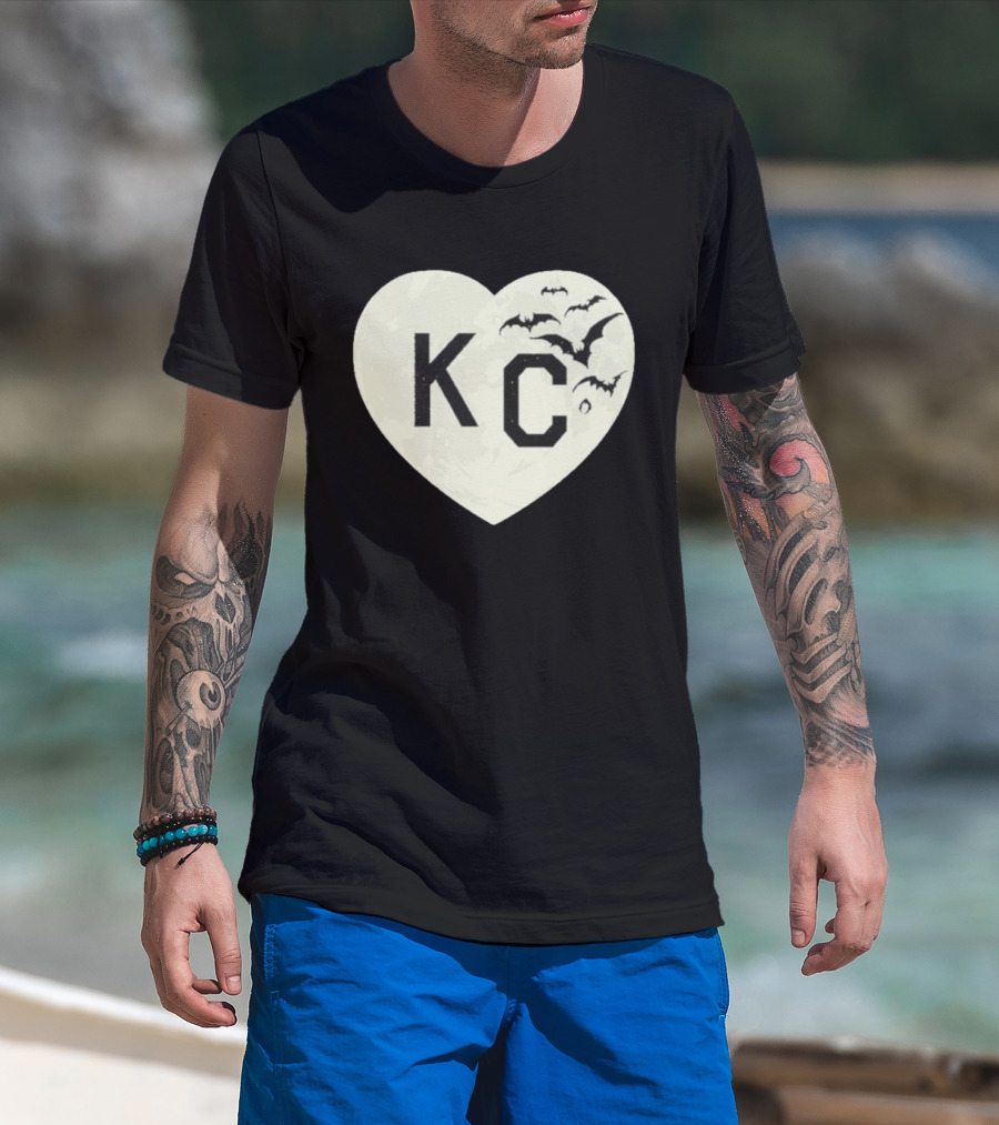 Kansas City KC Heart Moon Bats T-Shirt