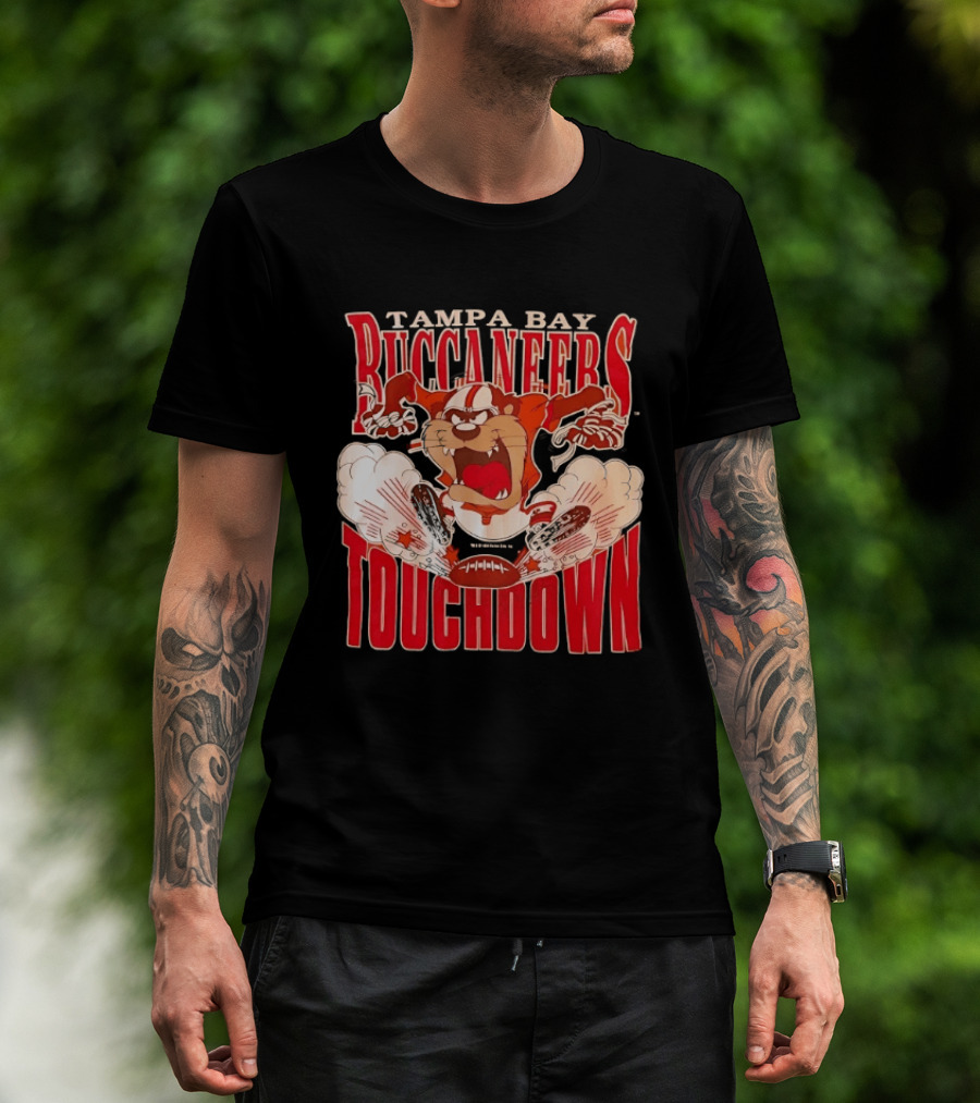 Tampa Bay Buccaneers Taz Touchdown 1993 Football Cartoon T-Shirt