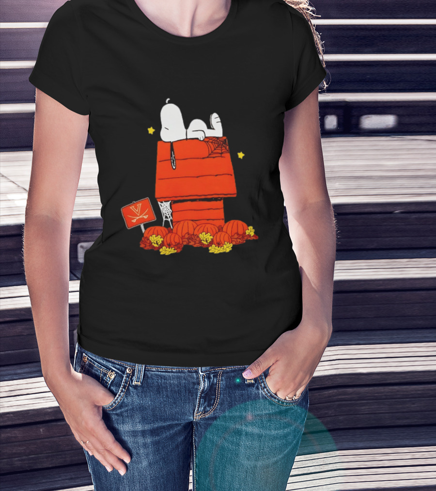 Snoopy Halloween Doghouse Virginia Cavaliers College Football Peanuts Pumpkins T-Shirt