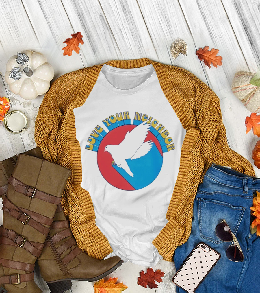 Love Your Neighbor Dove Peace Kindness Retro Circular T-Shirt