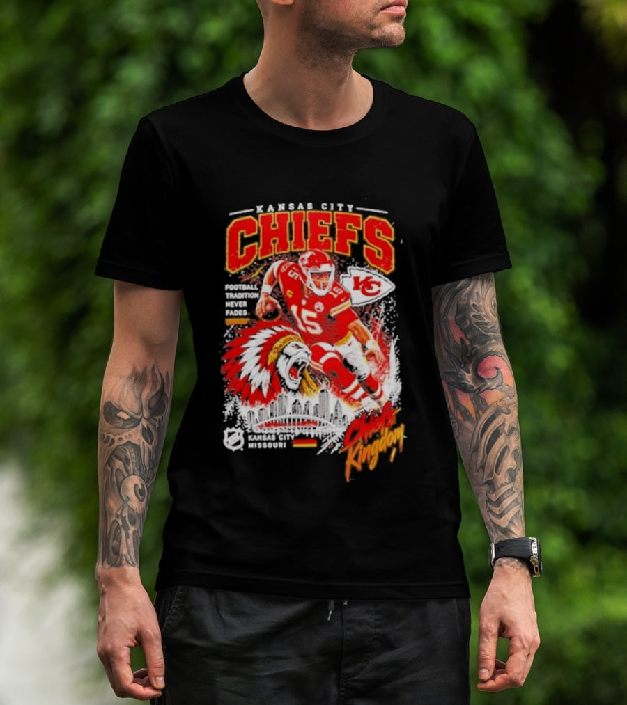Kansas City Chiefs Football Tradition Never Fades Chiefs Kingdom Patrick Mahomes Skyline T-Shirt