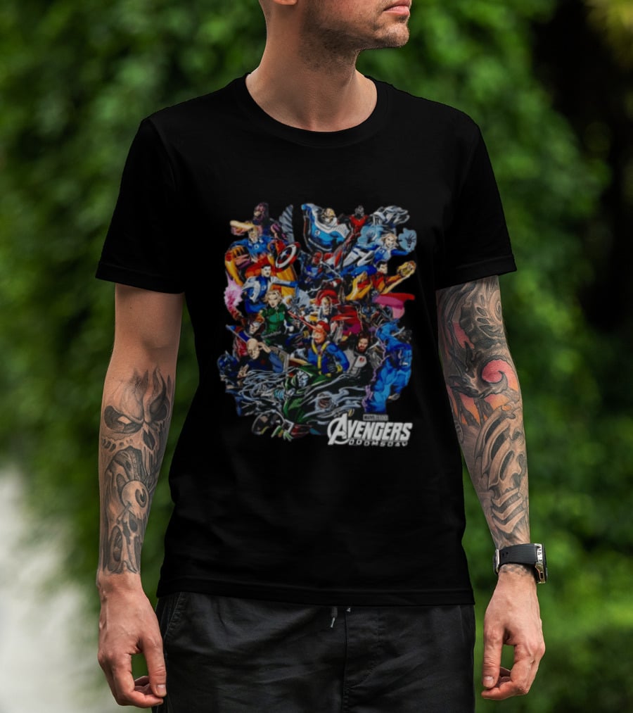 Marvel Studios Avengers Superheroes Group Comic Doomsday T-Shirt
