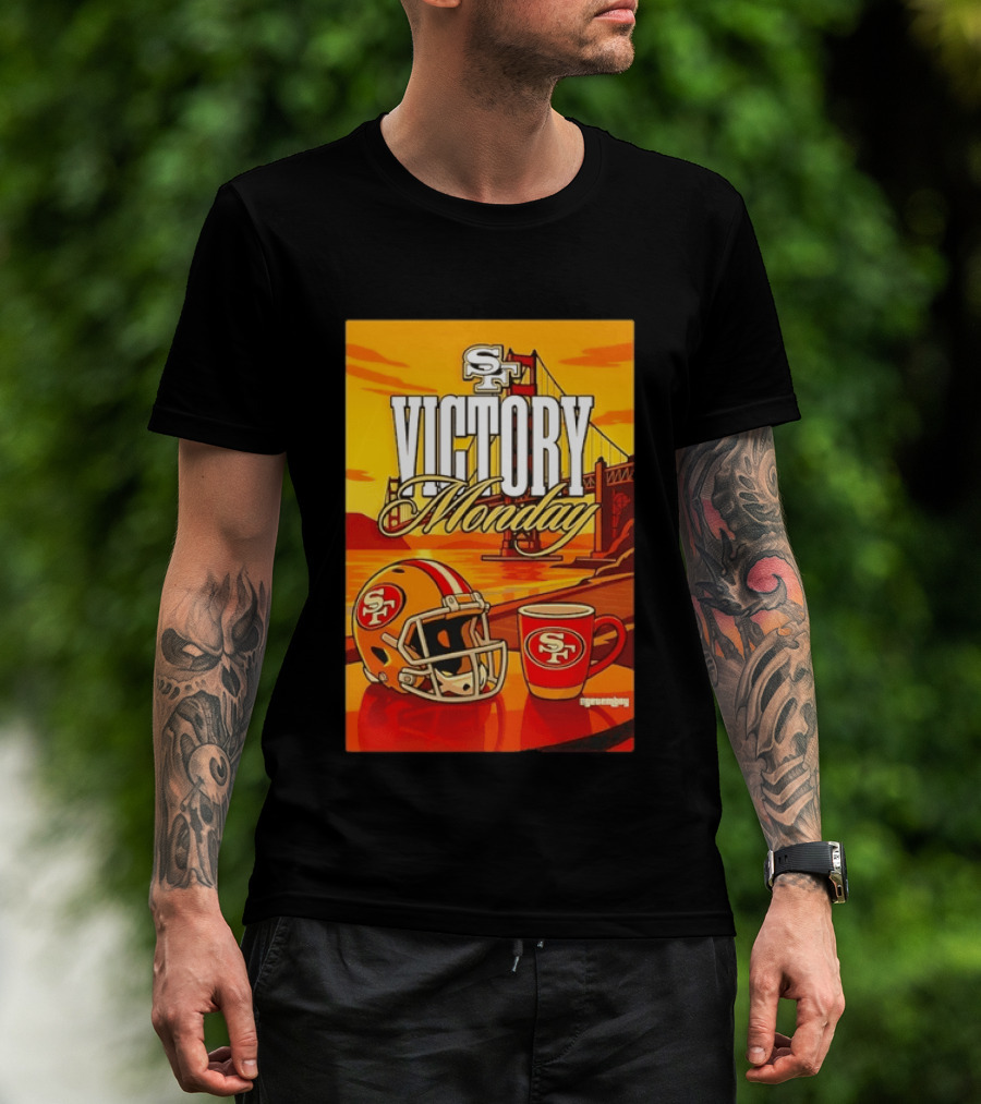 San Francisco 49ers Victory Monday Golden Gate Helmet And Coffee T-Shirt