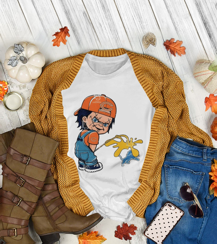 Chicago Bears Chucky Piss On Detroit Lions Rivalry Meme T-Shirt