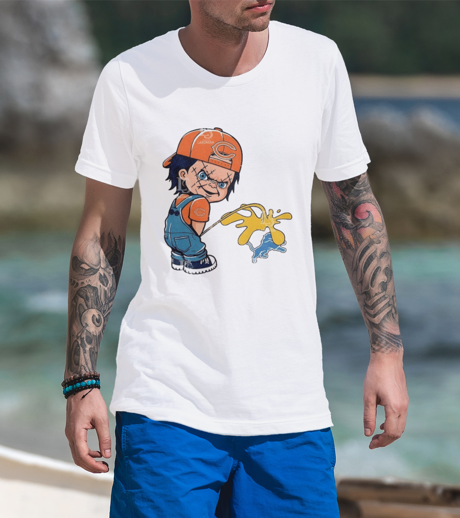 Chicago Bears Chucky Piss On Detroit Lions Rivalry Meme T-Shirt