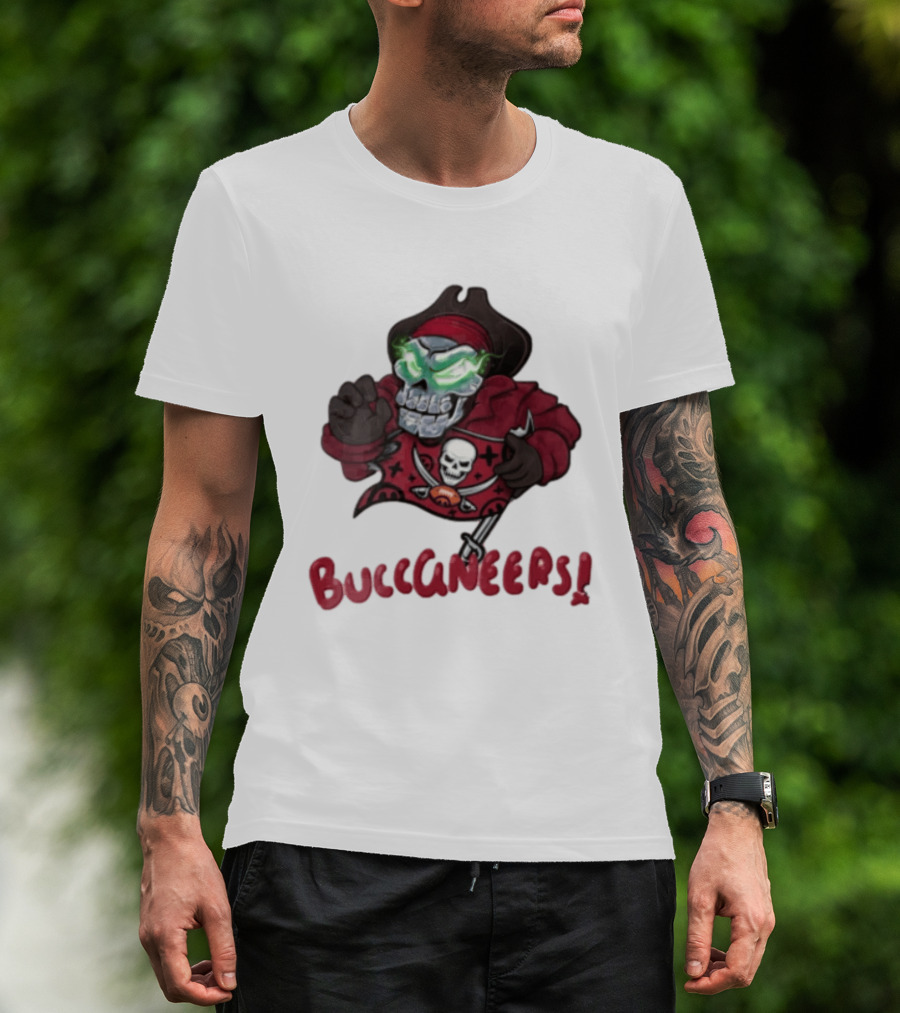 Tampa Bay Buccaneers Skull Pirate Green Eyes Buccaneers Flag T-Shirt