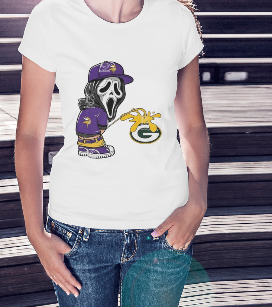 Minnesota Vikings Ghostface Piss On Green Bay Packers T-Shirt