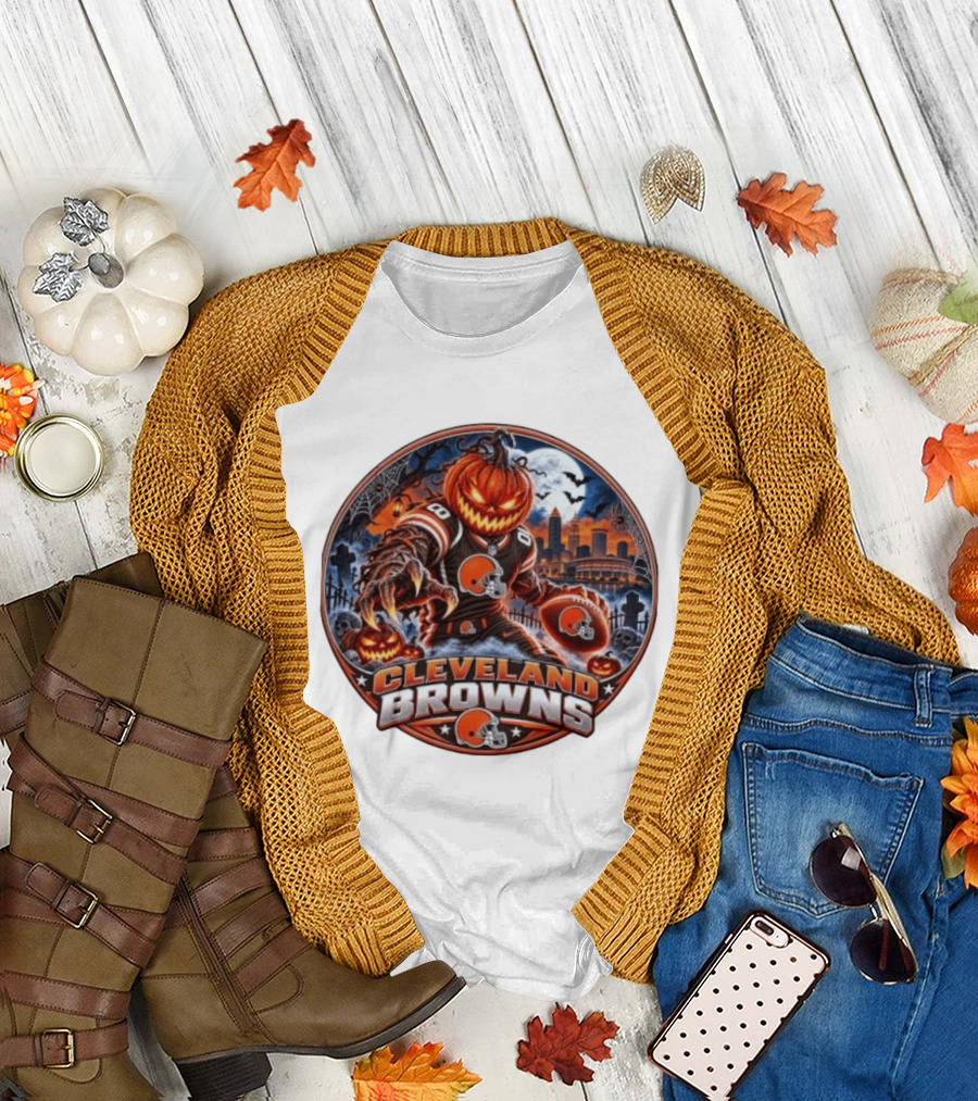 Halloween Jack O' Lantern Cleveland Browns Football Player Spooky Night T-Shirt