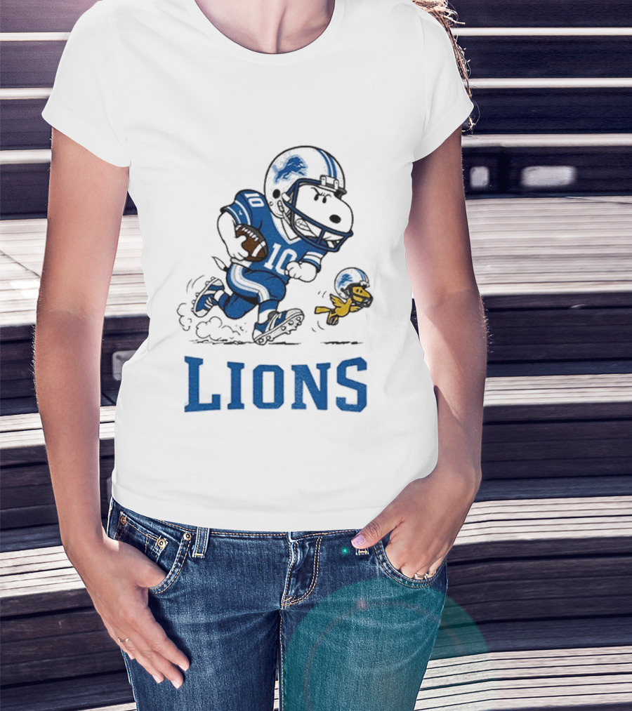 Detroit Lions Snoopy Woodstock Football Run T-Shirt