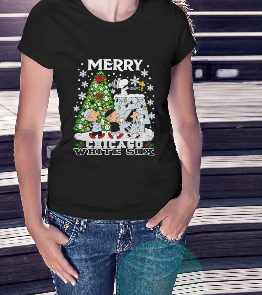 Merry Christmas Peanuts Chicago White Sox Snoopy Woodstock Holiday T-Shirt
