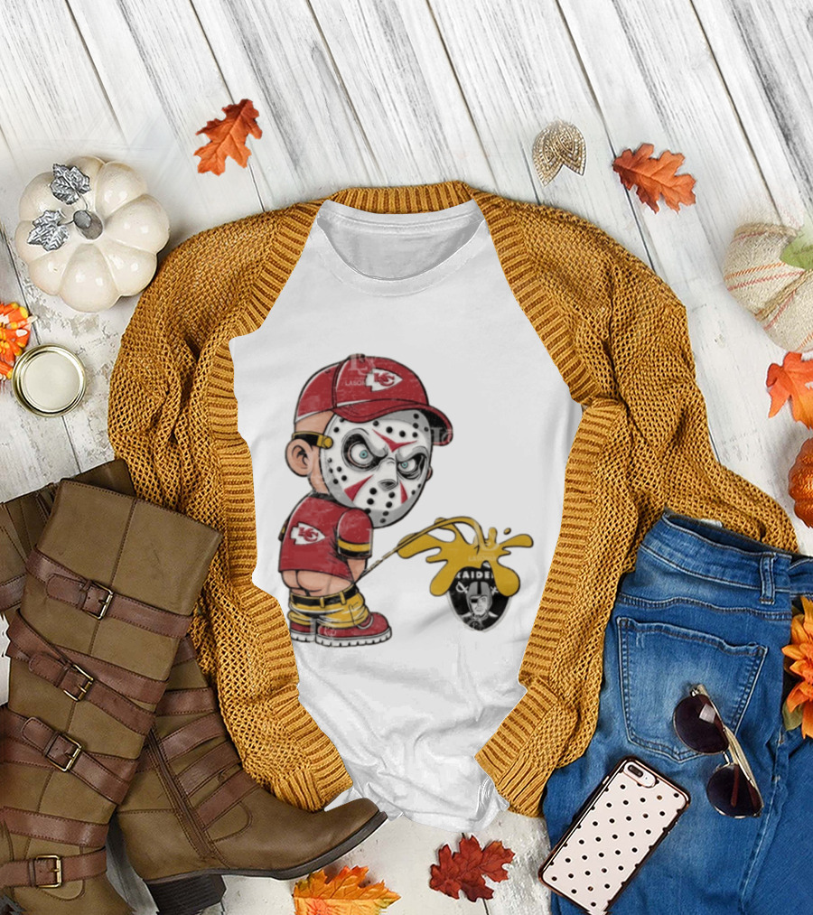 Kansas City Chiefs Jason Voorhees Pissing On Las Vegas Raiders T-Shirt