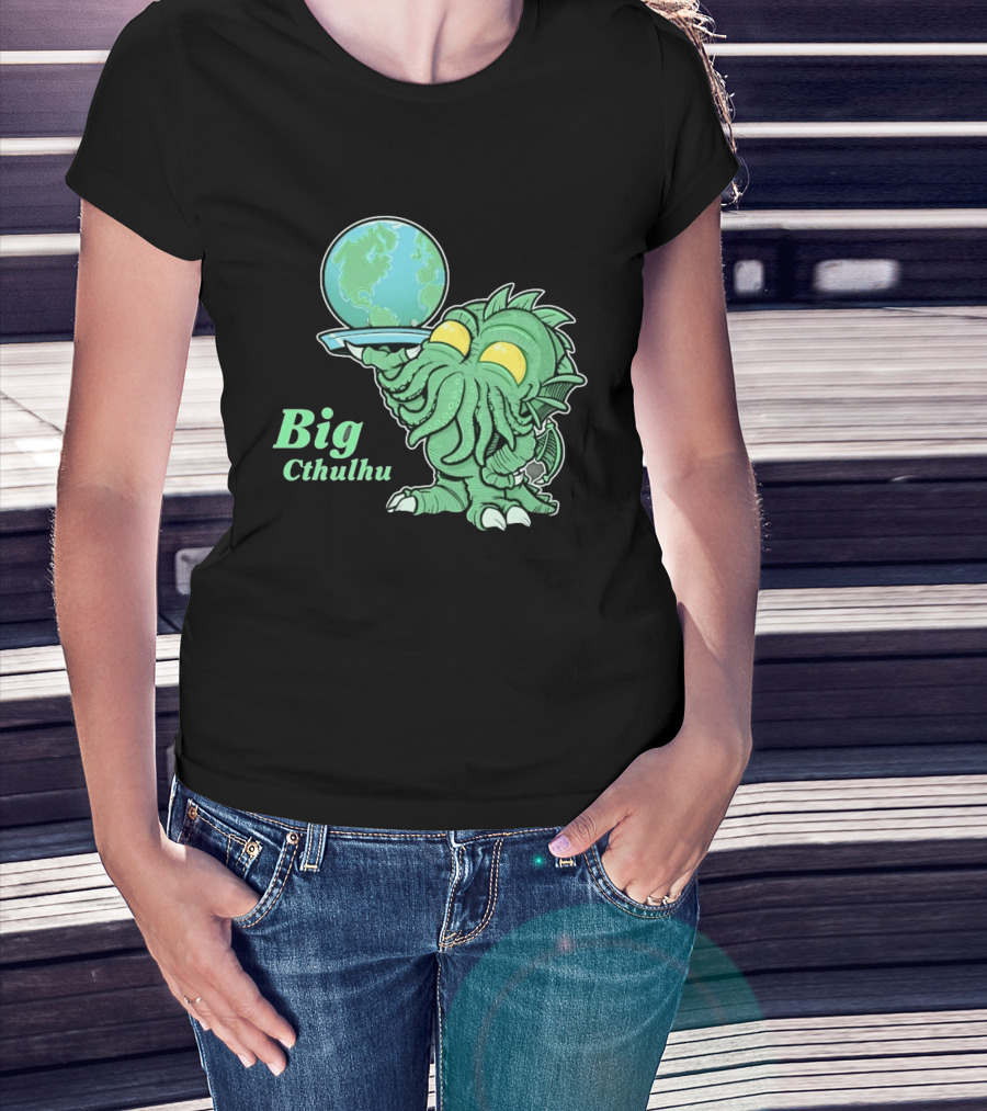 Big Cthulhu Holding The World Lovecraft T-Shirt