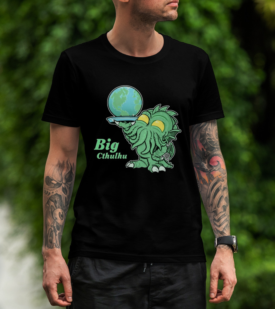 Big Cthulhu Holding The World Lovecraft T-Shirt
