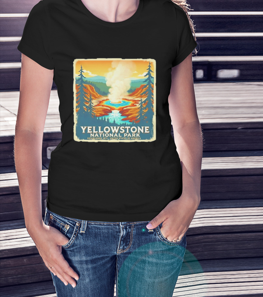 Yellowstone National Park Established 1872 United States Of America T-Shirt
