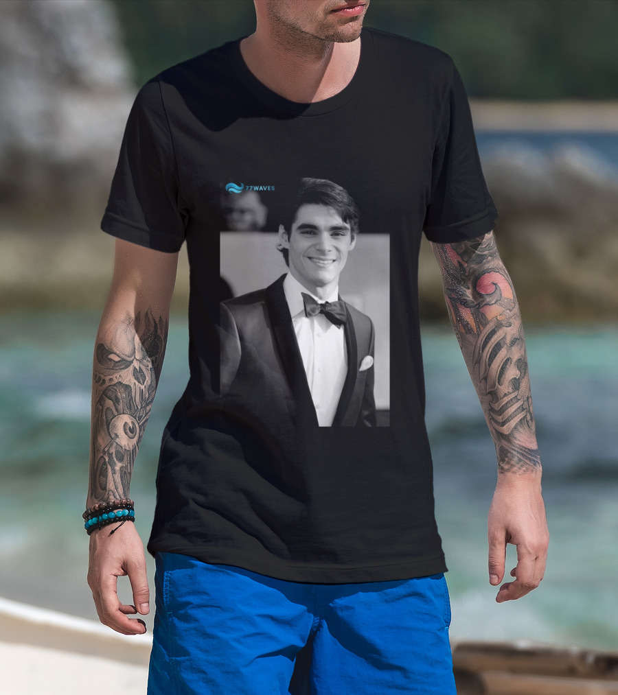 77Waves RJ Mitte Walter White's Son Breaking Bad T-Shirt