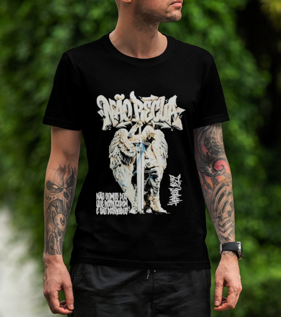 NÃO RECUA Angel Warrior Sword Faith Graffiti T-Shirt