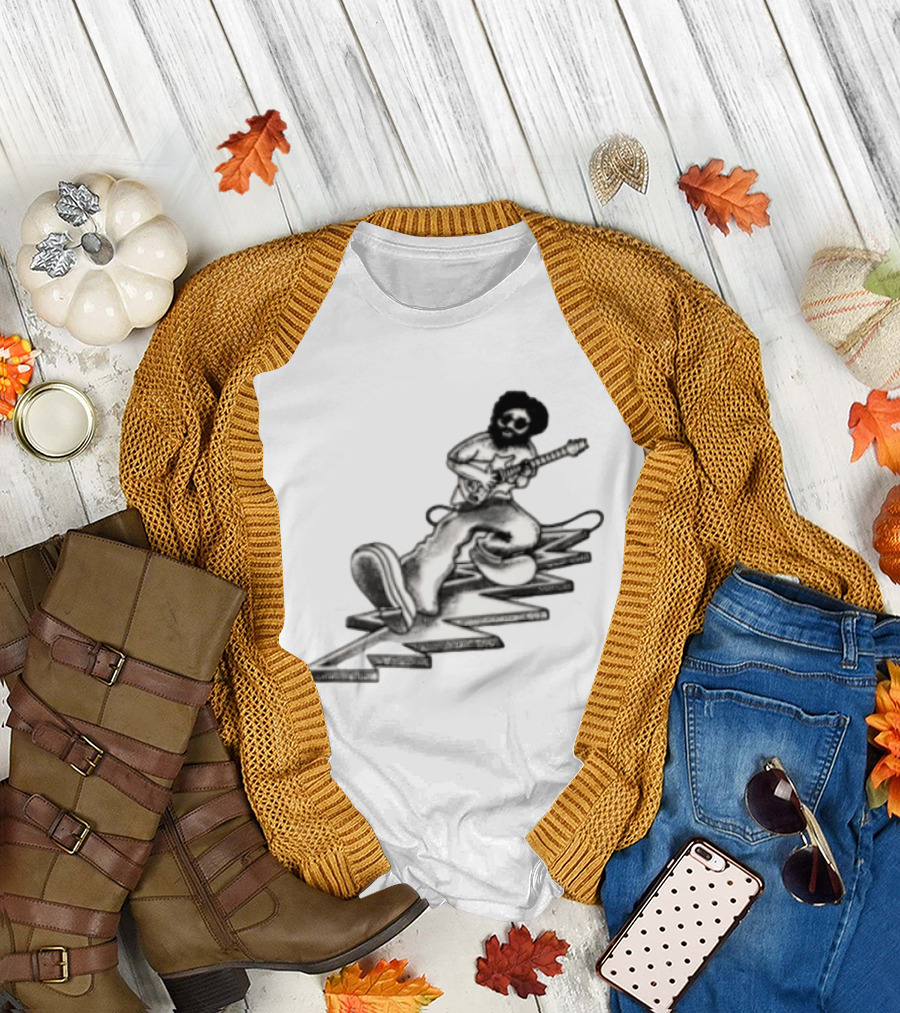 Grateful Dead Jerry Garcia Playing Electric Guitar Walking Zig Zag T-Shirt