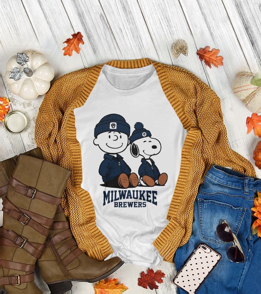 Milwaukee Brewers Charlie Brown Snoopy MLB Collaboration T-Shirt
