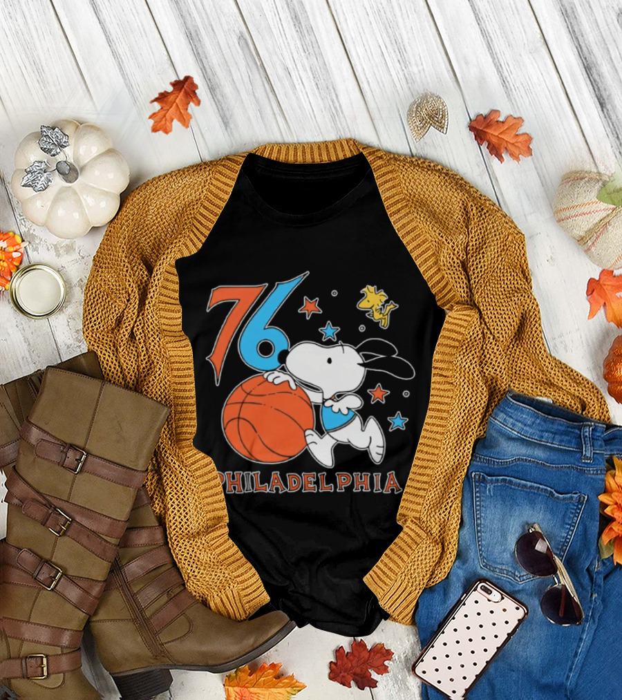 76 Philadelphia Snoopy Basketball Peanuts T-Shirt