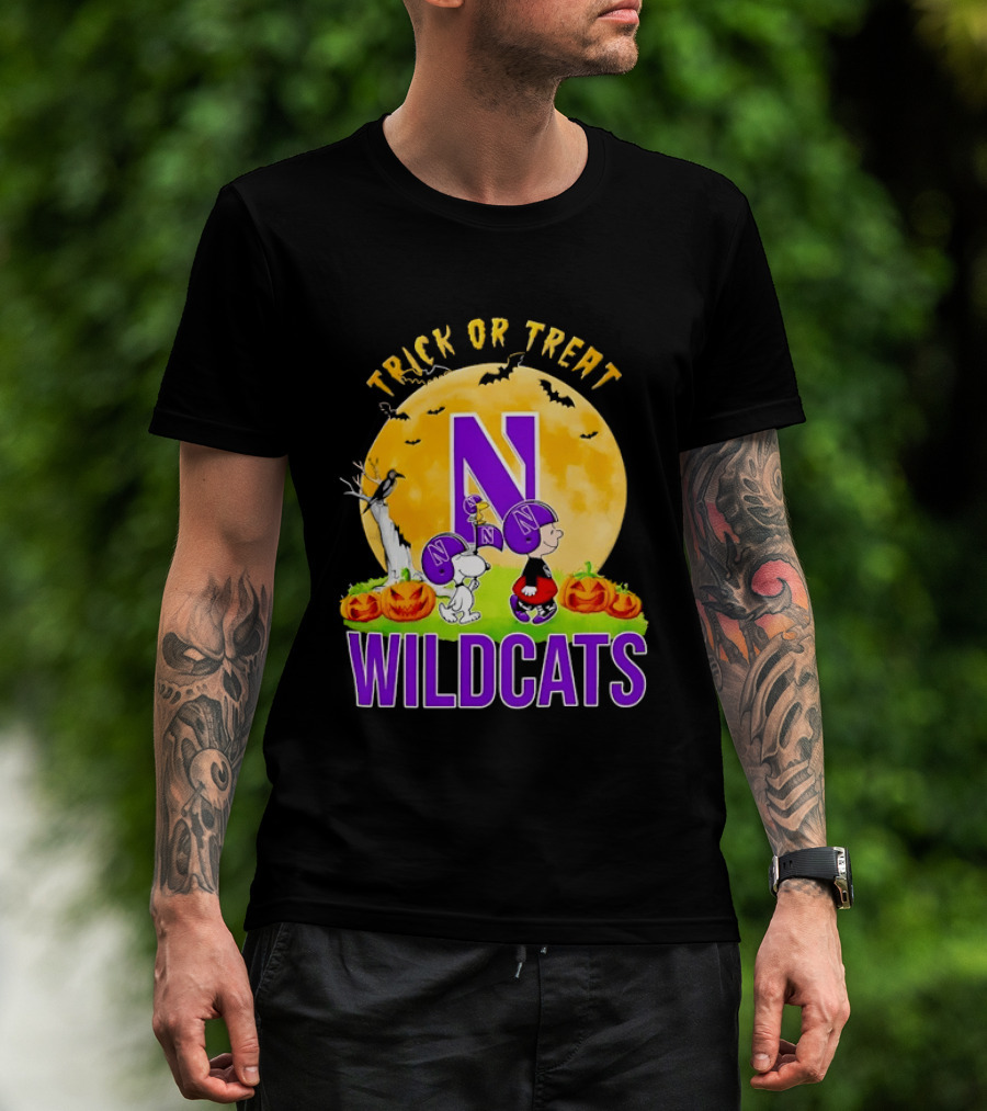 Trick Or Treat Northwestern Wildcats Charlie Brown Snoopy Halloween T-Shirt