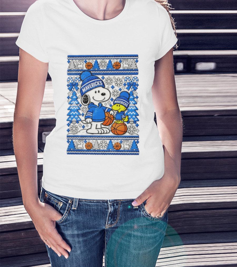 Dallas Mavericks Snoopy Woodstock Christmas Basketball T-Shirt