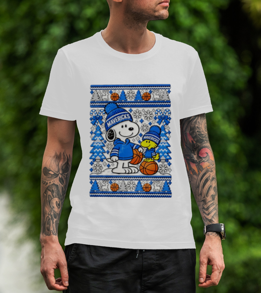 Dallas Mavericks Snoopy Woodstock Christmas Basketball T-Shirt