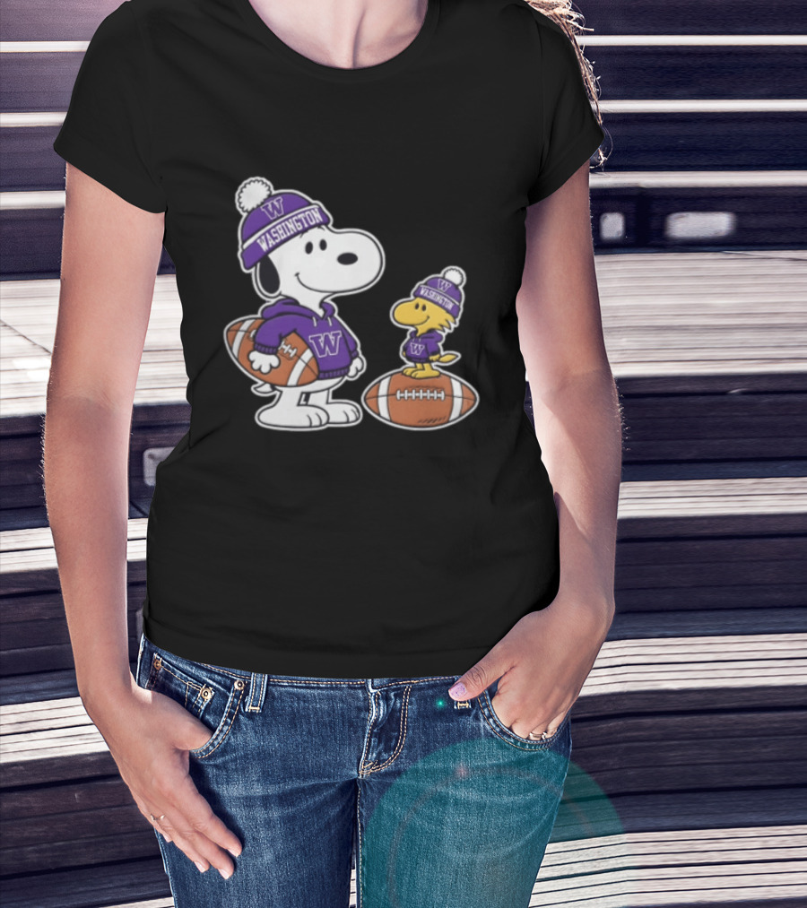 Snoopy Woodstock Washington Huskies Football Fans 2026 T-Shirt