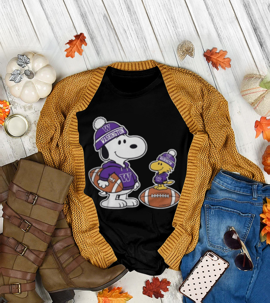 Snoopy Woodstock Washington Huskies Football Fans 2026 T-Shirt