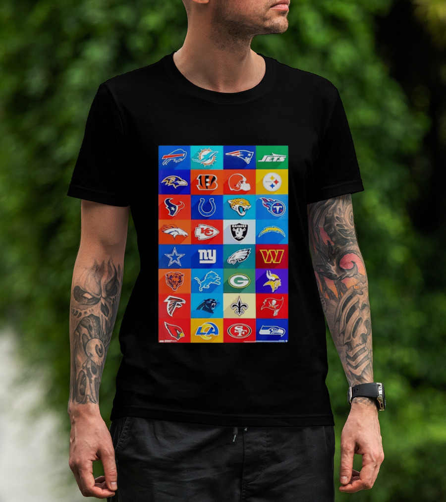 NFL Teams 32 Logos Grid Buffalo Rams Giants Packers 49ers Seahawks T-Shirt