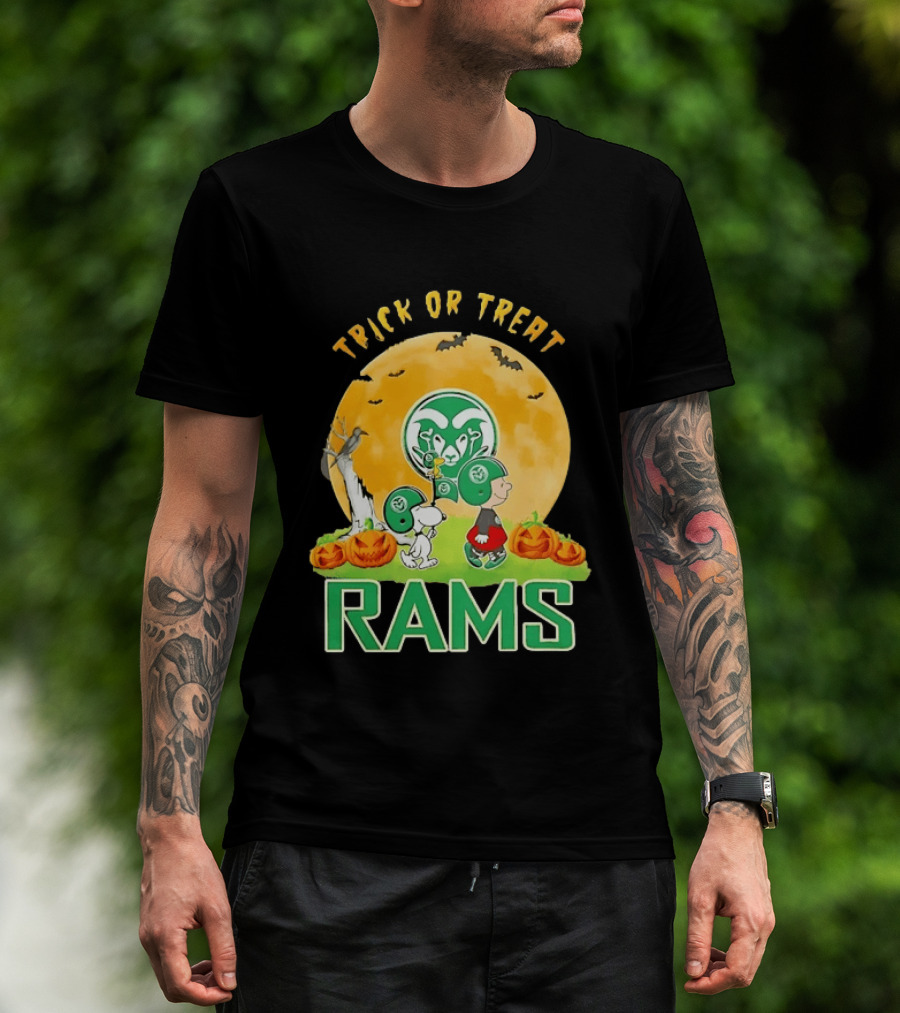 Snoopy Charlie Brown Woodstock Colorado State Rams Trick Or Treat Halloween Moon T-Shirt