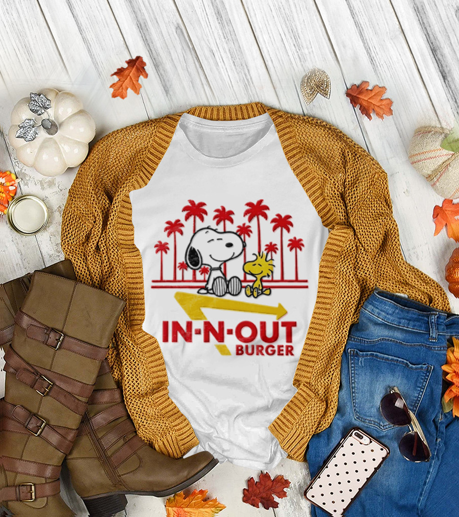 Snoopy And Woodstock Enjoying In N Out Burger With Iconic Palm Trees T-Shirt