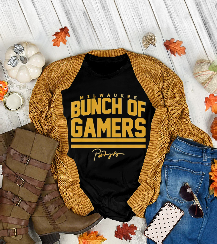 Milwaukee Bunch Of Gamers Baseball Players T-Shirt